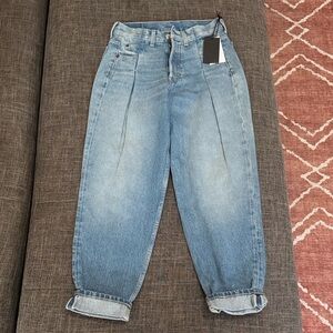 RE/DONE High-Rise Taper Jeans – Size 26 – NWT